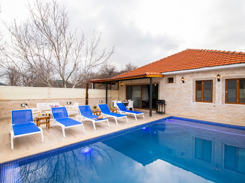  gece  -  Kasım
  | Kalkan Bezirgan Köyü Villa (6 Kişilik, Korunaklı Havuzlu, Jakuzili Seçenekli)